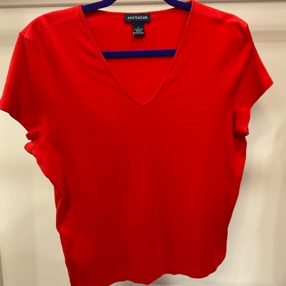 Women’s Name Brand 10 piece polo & t-shirt bundle - Picture 11 of 13